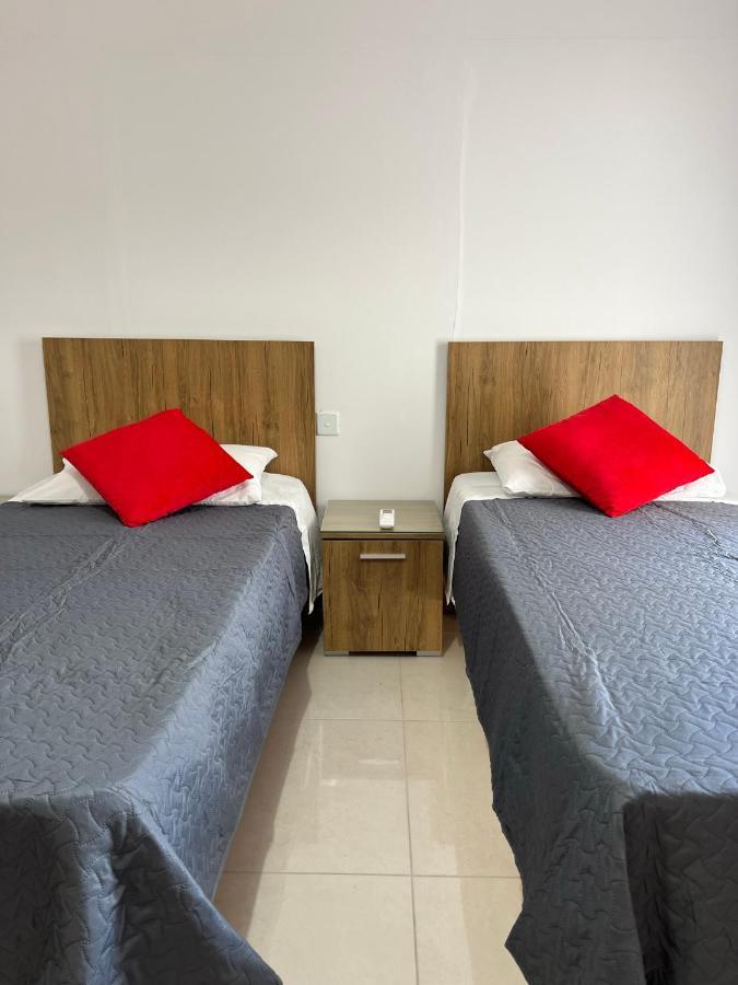 Room With Private Bathroom Σλιέμα Εξωτερικό φωτογραφία